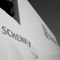 Arbeitsbekleidung eines DB Schenker Mitarbeiters - copyright Deutsche Bahn AG